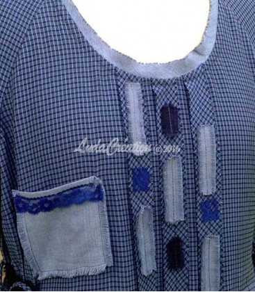 Robe longue bohémien esprit campagne en lin et viscose petit carreau bleu foncé